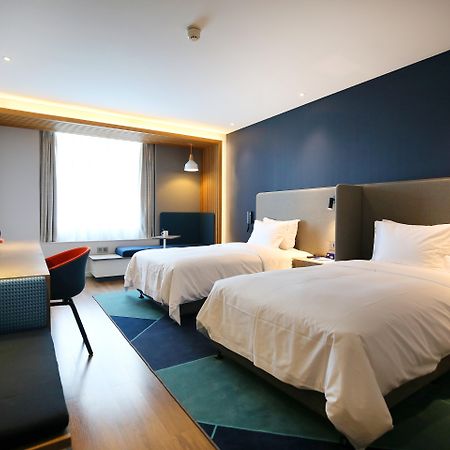Holiday Inn Express Chengdu North Railway Station By Ihg - Near Panda Base, Near Chunxi Road Buitenkant foto