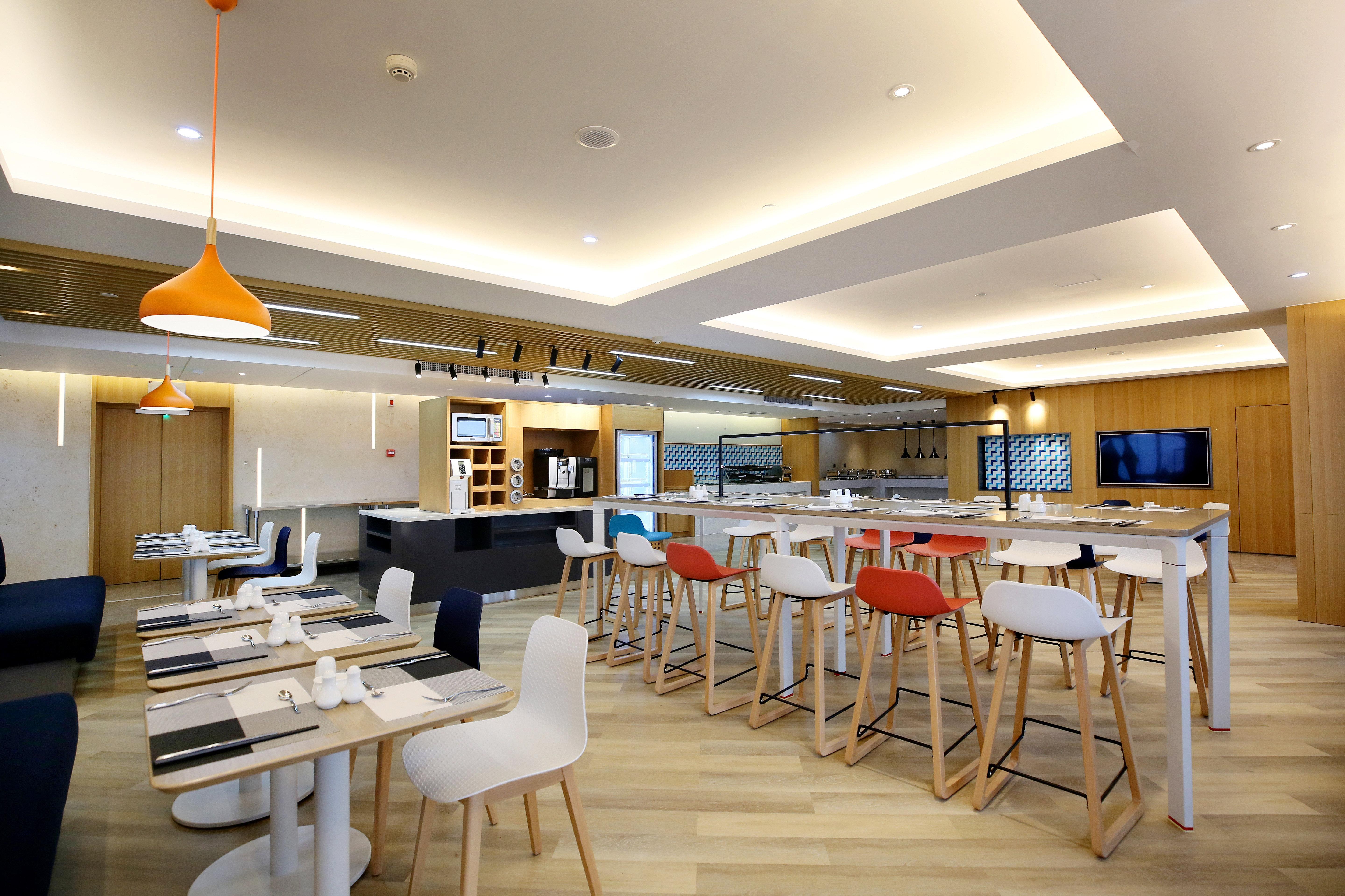 Holiday Inn Express Chengdu North Railway Station By Ihg - Near Panda Base, Near Chunxi Road Buitenkant foto