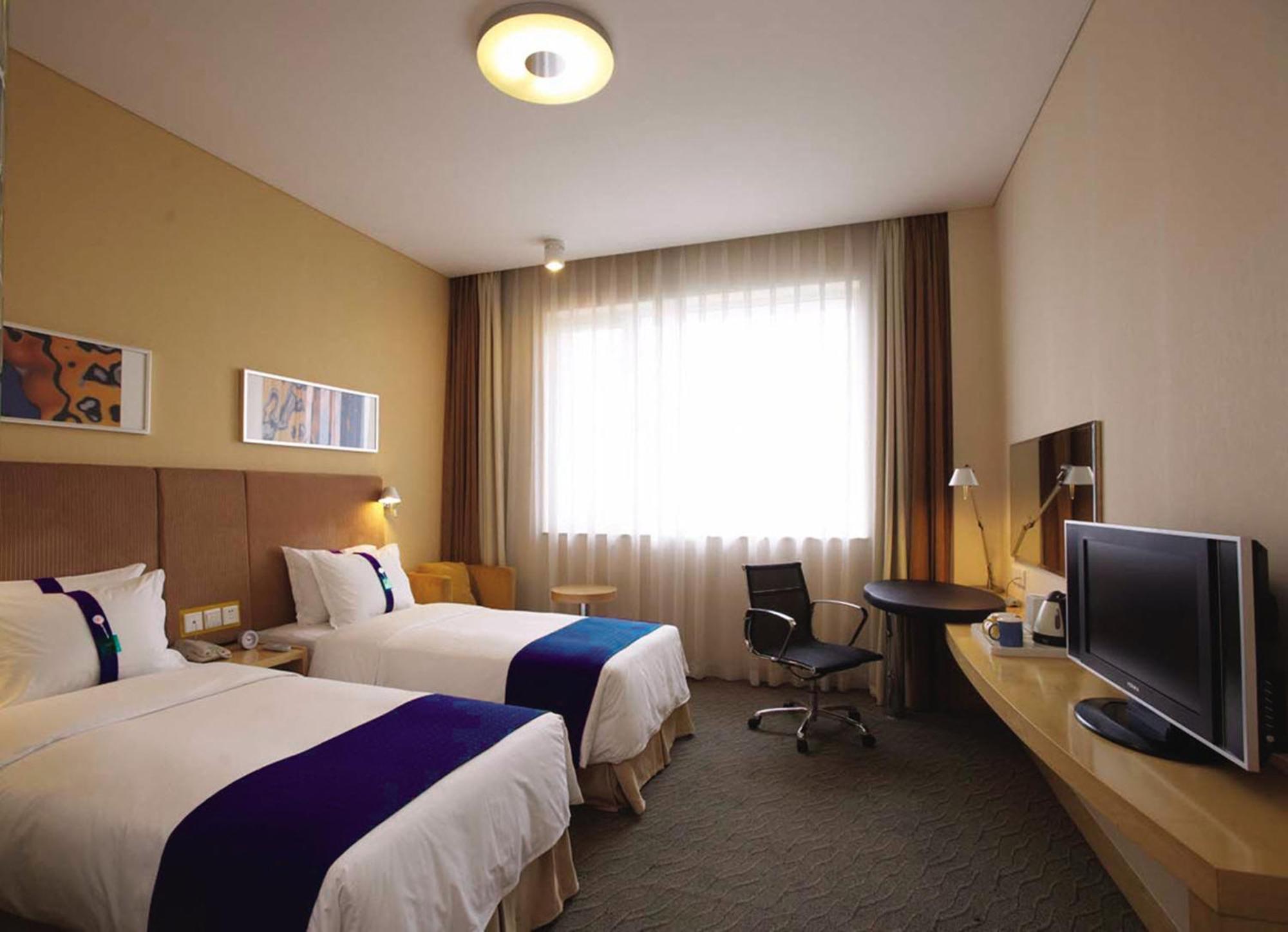 Holiday Inn Express Chengdu North Railway Station By Ihg - Near Panda Base, Near Chunxi Road Buitenkant foto